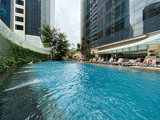 St Regis Hotel Singapore Swimming Pool